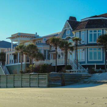 Oceanfront vs. Soundfront Homes in the Outer Banks: Costs, Rentals, Insurance & Which Is Best?