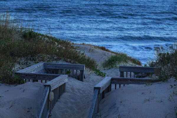 Buy Now vs. Wait to Buy in the Outer Banks: A Buyer Decision Guide for 2026